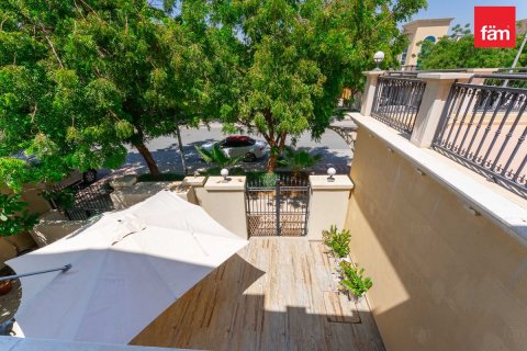 Вилла Jumeirah Park, Дубай, БАӘ-да 4 жатын бөлмелер, 513.6 м² № 715351 - фото 21