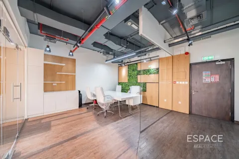 Kancelář v Jumeirah Lake Towers, Dubai, SAE 52 m² Č.: 661166 - fotografie 2