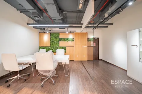 Kancelář v Jumeirah Lake Towers, Dubai, SAE 52 m² Č.: 661166 - fotografie 3