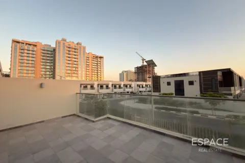 Al Furjan, Dubai, UAE의 임대용 빌라 침실 4개, 179제곱미터 번호 661163 - 사진 9