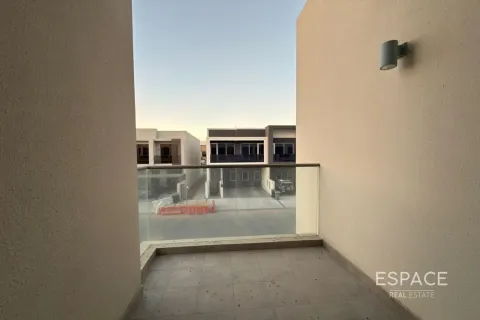 Al Furjan, Dubai, UAE의 임대용 빌라 침실 4개, 179제곱미터 번호 661163 - 사진 13