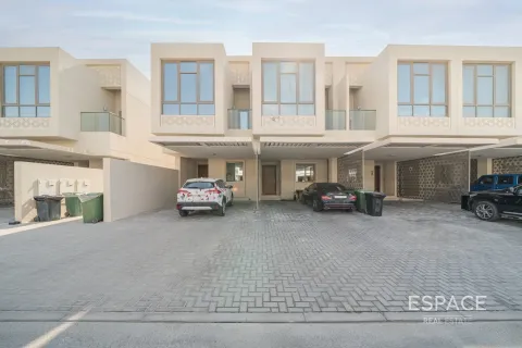 Vilă de închiriat în Al Furjan, Dubai, EAU 4 dormitoare, 152 mp.  №661162 - poză 20
