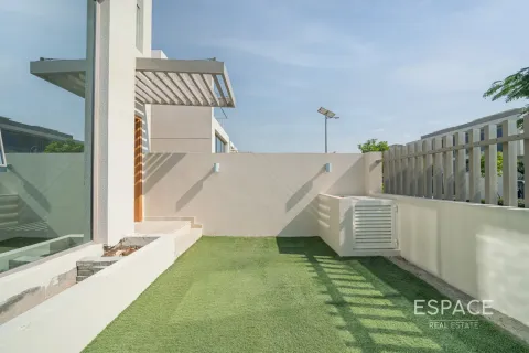 Vilă de închiriat în Al Furjan, Dubai, EAU 4 dormitoare, 152 mp.  №661162 - poză 19