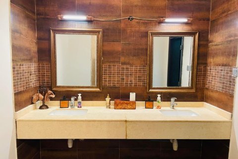 Βίλα σε Ras Al Khaimah, ΗΑΕ 4 υπνοδωμάτια, 929 τ.μ. Αρ. 734602 - φωτογραφία 8