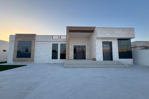 Villa til salg i Seih Al Uraibi, Ras Al Khaimah, UAE 4 soveværelser, 929 kvm № 734598 - foto 5