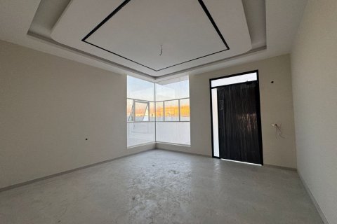 Villa til salg i Seih Al Uraibi, Ras Al Khaimah, UAE 4 soveværelser, 929 kvm № 734598 - foto 3