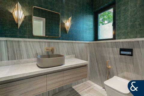 Vila v Jumeirah Islands, Dubai, SAE 5 spální, 1139 m2 č. 688845 - Fotografia 14