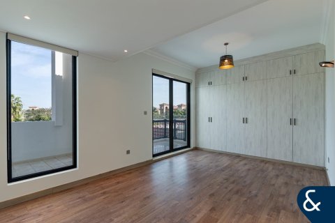 Vila v Jumeirah Islands, Dubai, SAE 5 spální, 1139 m2 č. 688845 - Fotografia 21