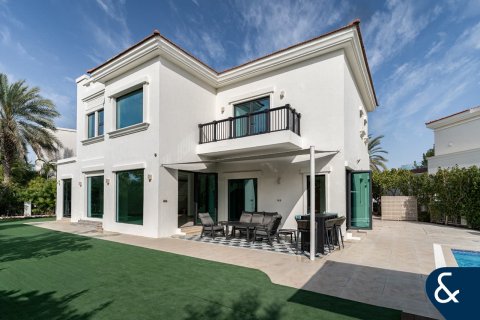 Vila v Jumeirah Islands, Dubai, SAE 5 spální, 1139 m2 č. 688845 - Fotografia 26