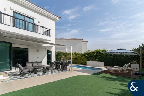 Vila v Jumeirah Islands, Dubai, SAE 5 spální, 1139 m2 č. 688845 - Fotografia 28