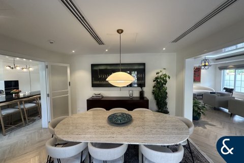 Vila v Arabian Ranches, Dubai, SAE 5 spální, 409 m2 č. 688841 - Fotografia 7