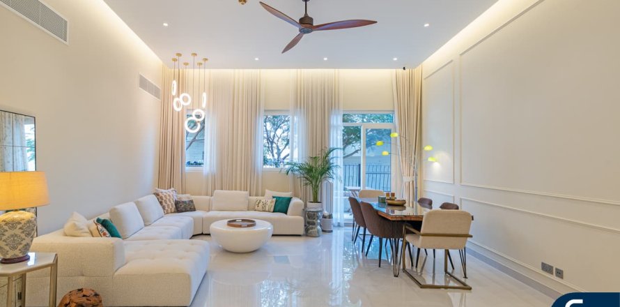 Motor City, Dubai, संयुक्त अरब अमीरात में अपार्टमेंट, 3 बेडरूम, 198 वर्ग मीटर, संख्या 688843