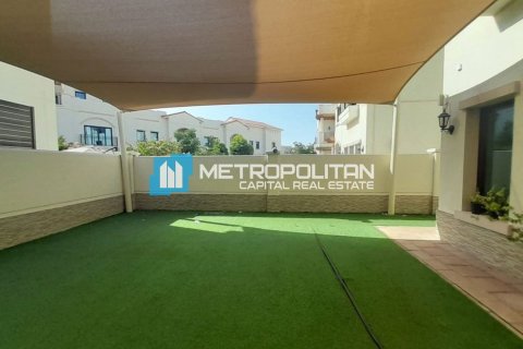 Vila v Abu Dhabi, SAE 5 spální, 351.8 m2 č. 659845 - Fotografia 15