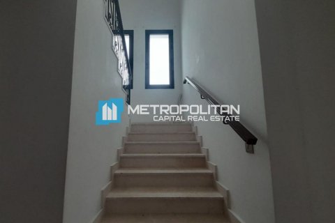 Vila v Abu Dhabi, SAE 5 spální, 351.8 m2 č. 659845 - Fotografia 10