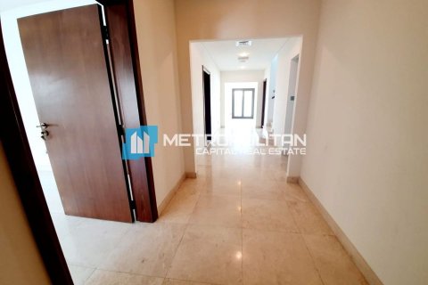 Vila v Abu Dhabi, SAE 5 spální, 351.8 m2 č. 659845 - Fotografia 7