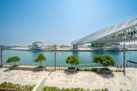 Huoneisto Jumeirah, Dubai, Arabiemiraatit 3 makuuhuonetta, 422 m2 № 647356 - kuva 1