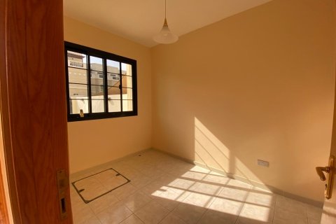 Mirdif, Dubai, UAE의 임대용 타운하우스 침실 3개, 255.48제곱미터 번호 764329 - 사진 2