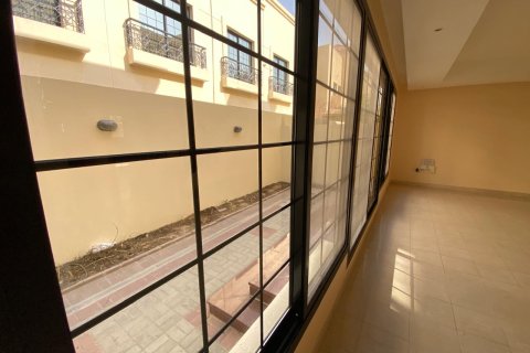 Mirdif, Dubai, UAE의 임대용 타운하우스 침실 3개, 255.48제곱미터 번호 764329 - 사진 6