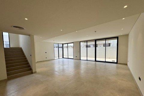 فيلا للإيجار في Dubai Land، دبي، الإمارات العربية المتحدة 5 غرفة نوم ، 325.25 متر مربع ، رقم 764328 - صورة 2