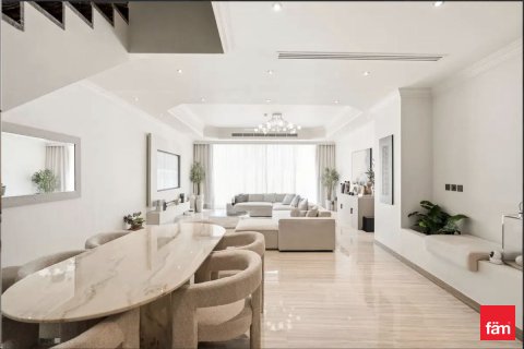 Villetta a schiera a Dubai, EAU 3 camere da letto, 254.5 mq. № 710785