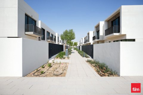 Dubai, BAE’de satılık sıra ev 3 yatak odası, 174 m² No 710786 - fotoğraf 18