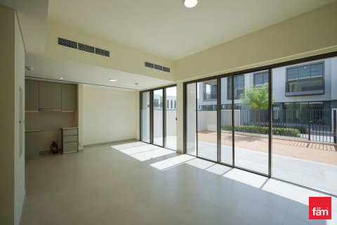 Dubai, BAE’de satılık sıra ev 3 yatak odası, 174 m² No 710786 - fotoğraf 5