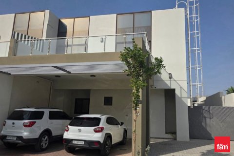 Villa zur Miete in Dubai, VAE 4 Schlafzimmer, 288 m2 Nr. 710784 - Foto 2
