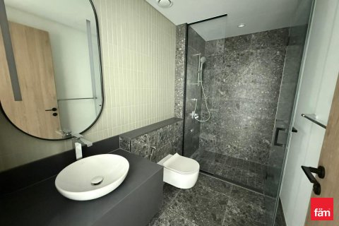 Apartmen di Business Bay, Dubai, UAE 2 bilik tidur, 87.9 meter persegi № 689509 - foto 16