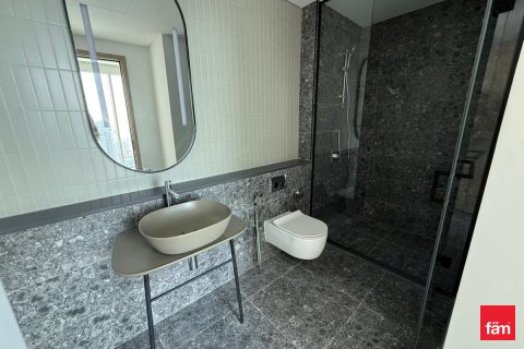 Apartmen di Business Bay, Dubai, UAE 2 bilik tidur, 87.9 meter persegi № 689509 - foto 17