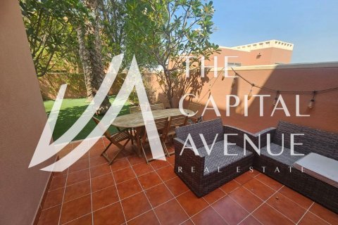 Villa Abu Dhabijā, AAE 4 istabas, 320 m2 Nr. 652772 - attēls 2