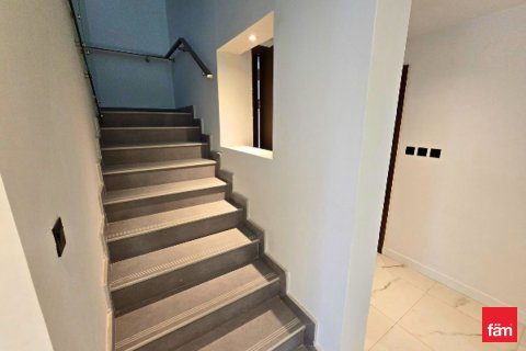 Таунхаус Дубай, БАӘ-да 4 жатын бөлмелер, 187.8 м² № 696890 - фото 12