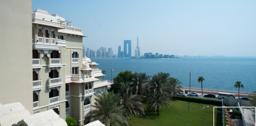 Palm Jumeirah, Dubai, UAE의 아파트 침실 2개, 233제곱미터 번호 638034