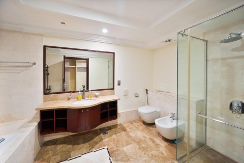 Palm Jumeirah, Dubai, UAE의 판매용 아파트 침실 2개, 233제곱미터 번호 638034 - 사진 5
