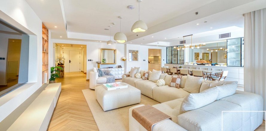 Villetta a schiera a Palm Jumeirah, Dubai, EAU 3 camere da letto, 721 mq. № 680710