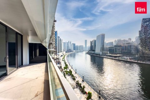Appartamento in vendita a Business Bay, Dubai, EAU 2 camere da letto, 199 mq. № 638333 - foto 19