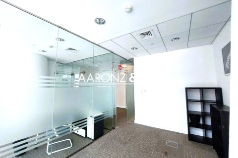 Kancelarija u Business Bay, Dubai, UAE 76 m2 Br. 678533 - fotografija 1