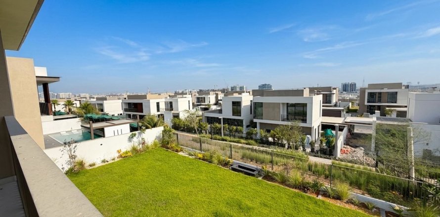 Al Furjan, Dubai, संयुक्त अरब अमीरात में विला, 4 बेडरूम, 584.5 वर्ग मीटर, संख्या 722069
