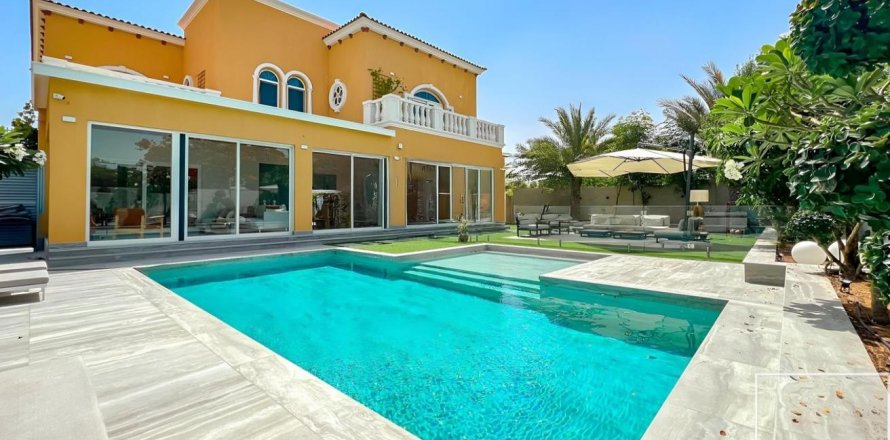 Villa i Jumeirah Park, Dubai, UAE 5 soveværelser, 474 kvm № 642103