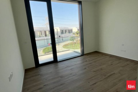 Villa para arrendamento em Dubai, EAU 4 quartos, 308.2 m2 № 689178 - foto 5