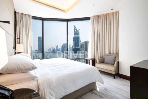 Apartamento en alquiler en Downtown Dubai (Downtown Burj Dubai), Dubai, EAU 5 dormitorios, 290.69 m2 № 746143 - foto 15