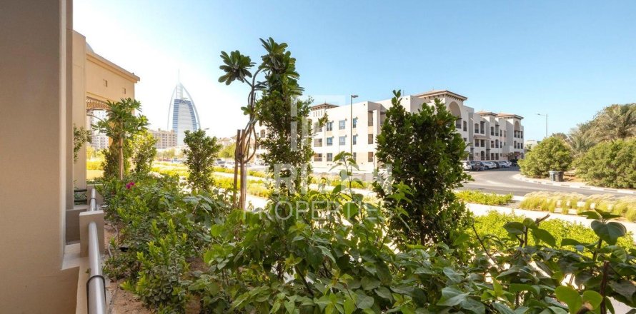 Wohnung in Umm Suqeim, Dubai, VAE: 2 Schlafzimmer, 133.87 m2 Nr. 746123