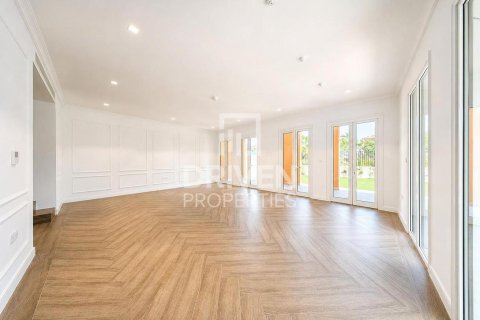 Villa sa Jumeirah, Dubai, UAE 4 silid-tulugan, 397.63 sq.m. № 746121 - larawan 16