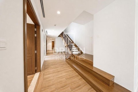 Villa sa Jumeirah, Dubai, UAE 4 silid-tulugan, 397.63 sq.m. № 746121 - larawan 17