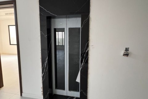 Villa in Ras Al Khaimah, VAE: 6 Schlafzimmer, 929 m2 Nr. 735093