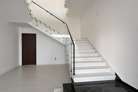 Villa à vendre à  Ras Al Khaimah, EAU 6 chambres, 929 m2 № 735093 - photo 2