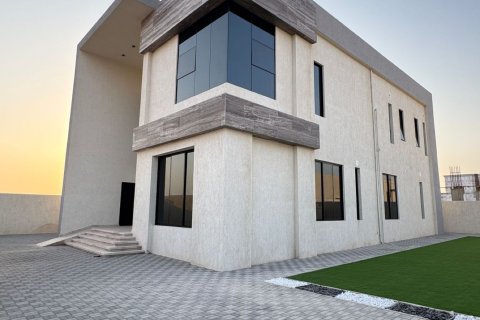 Villa à vendre à  Ras Al Khaimah, EAU 6 chambres, 929 m2 № 735093 - photo 11