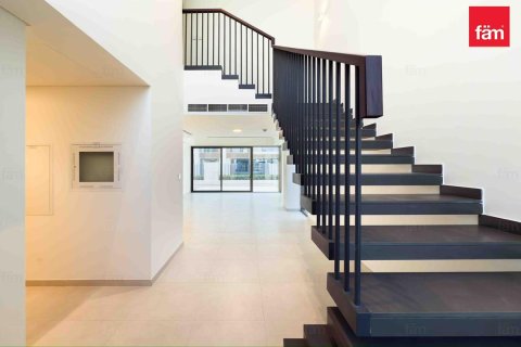 Villa til leie i Dubai, Emiratene 4 soverom, 257.5 kvm Nr. 652029 - Foto 4