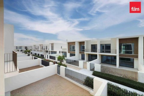 Villa til leie i Dubai, Emiratene 4 soverom, 257.5 kvm Nr. 652029 - Foto 5