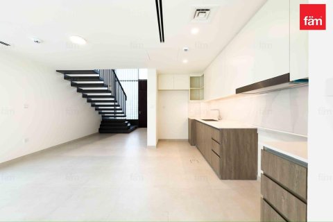 Villa til leie i Dubai, Emiratene 4 soverom, 257.5 kvm Nr. 652029 - Foto 3