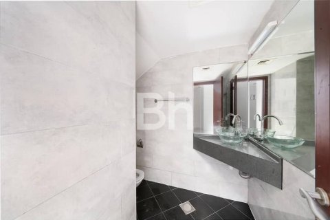 Stadthaus zur Miete in Jumeirah Village Circle, Dubai, VAE 4 Schlafzimmer, 163 m2 Nr. 643614 - Foto 5